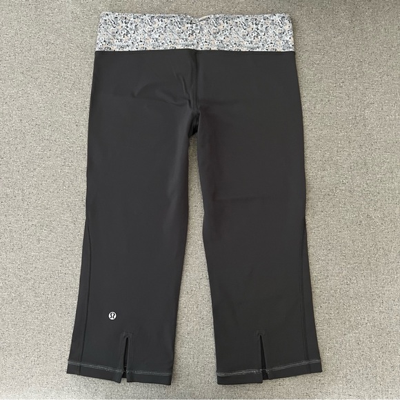 Lululemon gather and crow gray pants crop - Picture 2 of 9